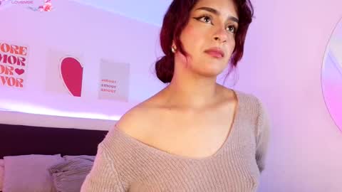 Lilith Savett online show from February 14, 2:19 pm