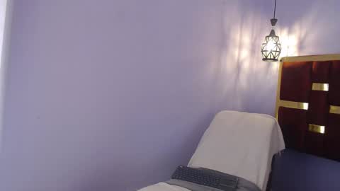 lilimini online show from September 8, 7:35 pm