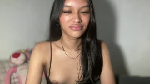 Chloe online show from July 7, 4:10 pm