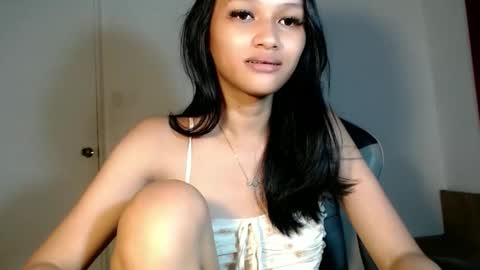 Chloe online show from February 17, 2:16 pm