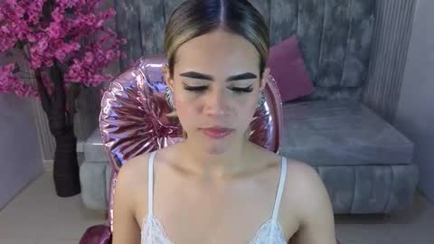 Lilith  online show from November 7, 8:58 pm