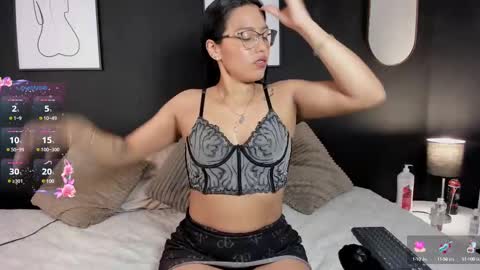 Lili  online show from March 1, 11:39 am