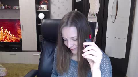 lilith small21 online show from March 11, 9:13 am