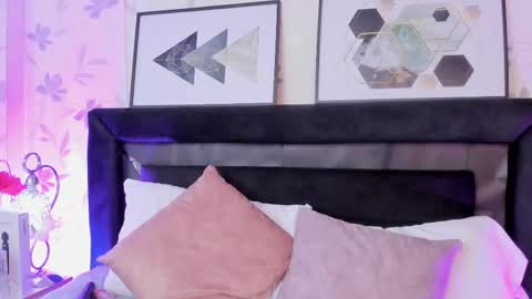 lilith_thompson online show from September 18, 6:39 pm