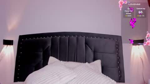 lilith_thompson online show from November 11, 4:30 am