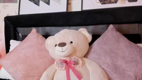 lilith_thompson online show from October 1, 6:51 am