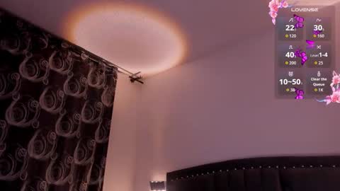 lilith_thompson online show from October 10, 7:02 am