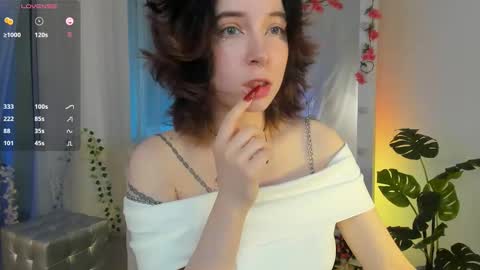 Lilith online show from February 18, 10:03 pm