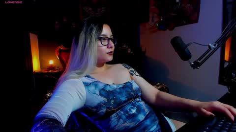 lilithmystic01 online show from February 2, 1:08 pm