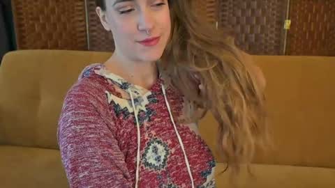 L online show from April 6, 1:27 am