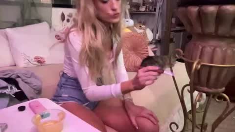 Lilithohfish online show from June 14, 2:24 am