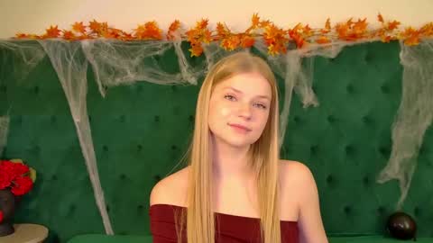 lilitrosen online show from November 6, 6:58 pm