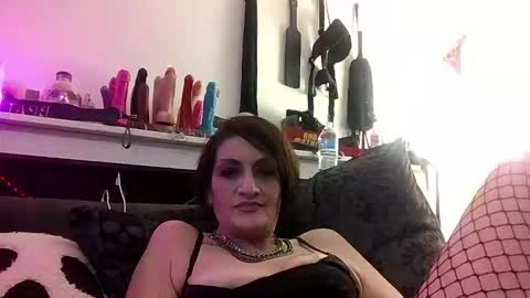 MissNik online show from April 29, 10:59 pm
