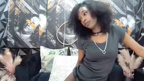lilmissbaddiexxx online show from September 10, 7:47 pm
