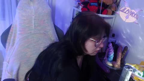 Lilo  online show from March 7, 4:24 am