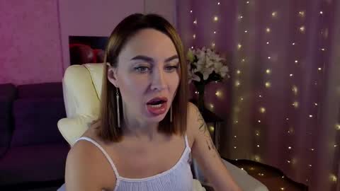 Lilu online show from March 12, 9:03 pm