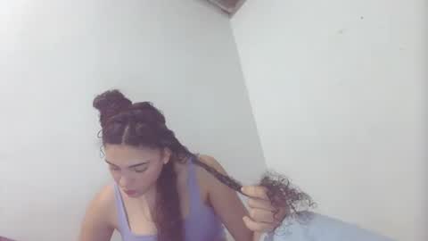 lily_anal_squirt online show from October 2, 11:32 pm