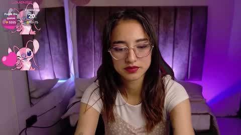 Lily online show from November 7, 4:07 am