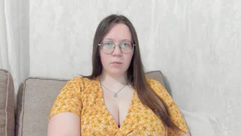 Lily Chays online show from January 5, 11:19 pm