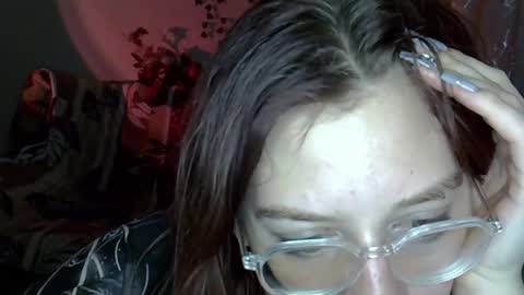 lily_ember online show from November 22, 7:05 pm