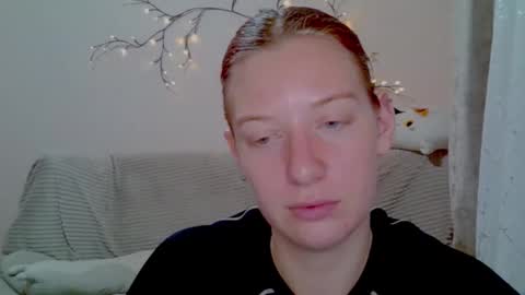 lily_ember online show from March 14, 8:32 pm