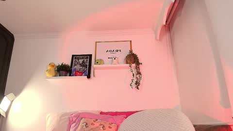 just lily online show from February 9, 1:08 am