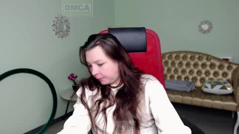 Lily online show from January 31, 4:03 am