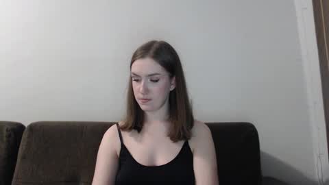 lily_love_x online show from October 6, 12:27 am