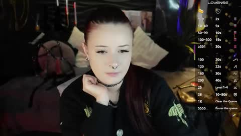 Lily online show from March 27, 7:32 am