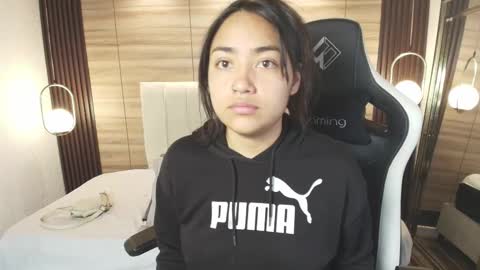 lily_waist online show from February 2, 11:31 am