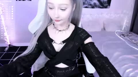 Lily online show from December 23, 6:17 am