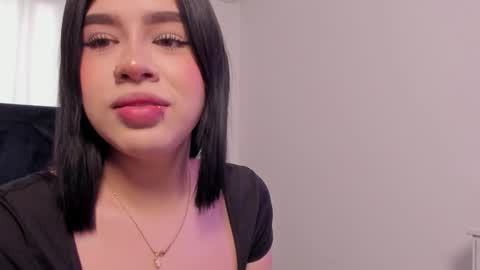 LilyWoodz online show from February 2, 7:13 pm