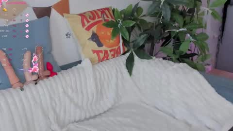 Lily online show from October 18, 5:21 am