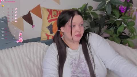 Lily online show from October 16, 6:38 am