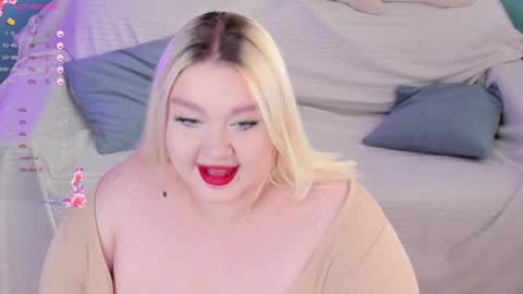 Lily online show from February 18, 3:42 am