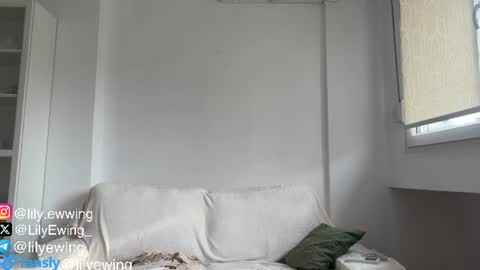 Lily   online show from July 18, 4:09 pm