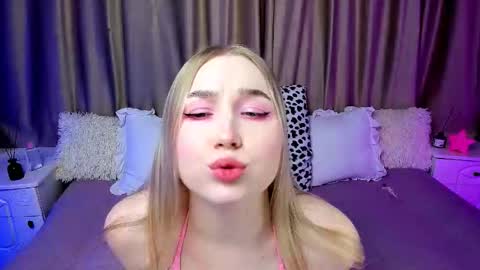 Lilian online show from October 21, 5:11 am