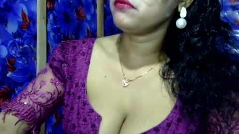 limaakter246618 online show from July 24, 6:28 pm
