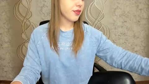    online show from November 23, 10:28 am