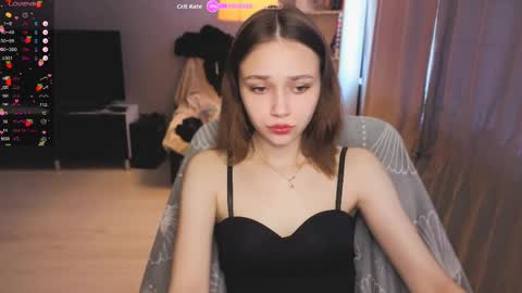 Scarlet online show from April 11, 10:19 am