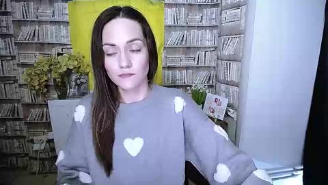 Lina online show from November 25, 10:28 am