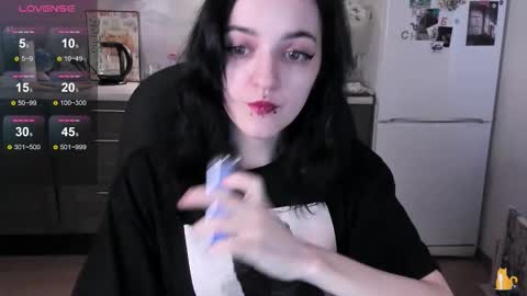 Lina 3  1715622743 online show from March 16, 7:12 am