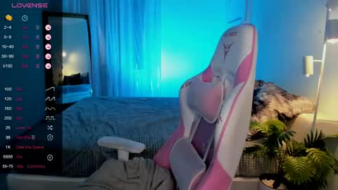 Lina online show from May 30, 8:23 am
