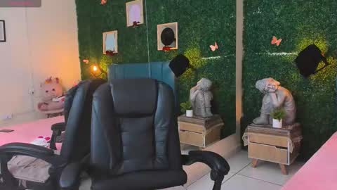 Lina  online show from November 1, 12:09 pm