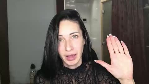 LinaLivee online show from October 20, 7:06 pm