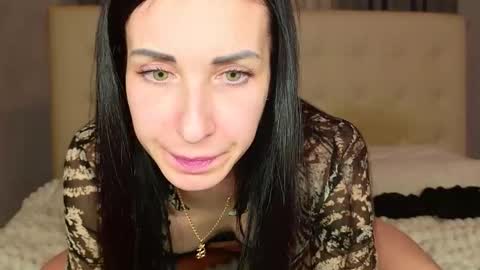 LinaLivee online show from February 7, 7:07 pm