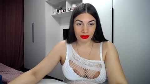 Lina Sparks online show from December 14, 4:41 pm