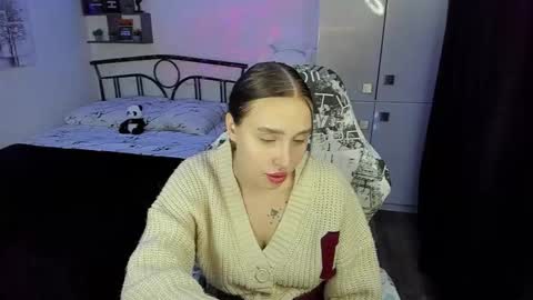 Lina online show from November 10, 10:05 pm