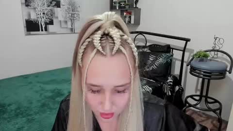 Lina online show from February 25, 8:53 pm