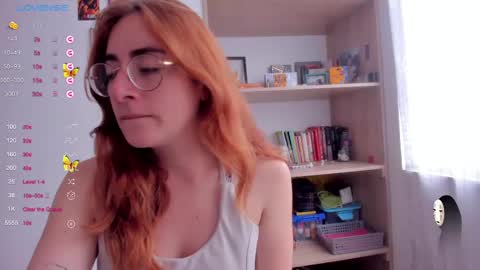 Giggles  online show from March 10, 2:16 pm